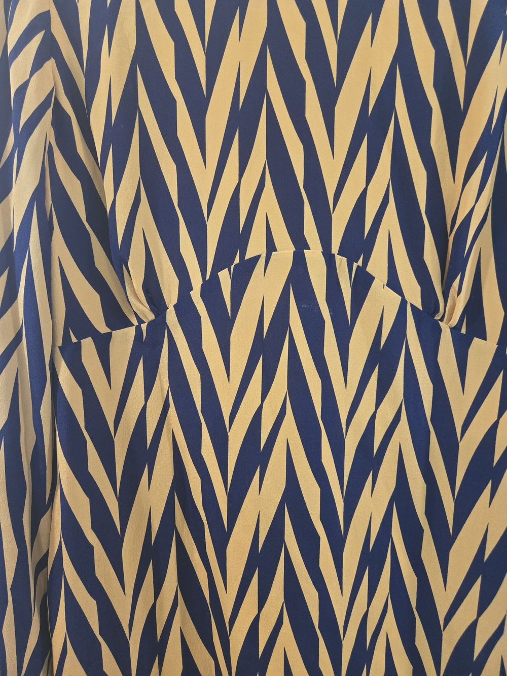 Winter Kate Yellow and Navy Chevron Backless Long-Sleeve Dress *New With Tags* - Picture 4 of 8